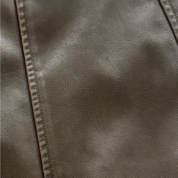 NWT BLANK NYC Washed Faux Leather Button-Down Miniskirt Size 28 - Picture 5 of 14